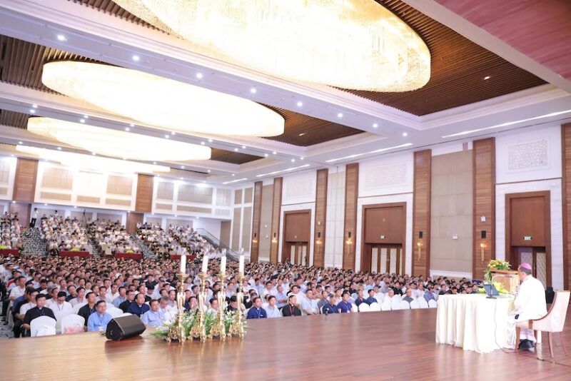 fb-732768673513037_1098542742402609