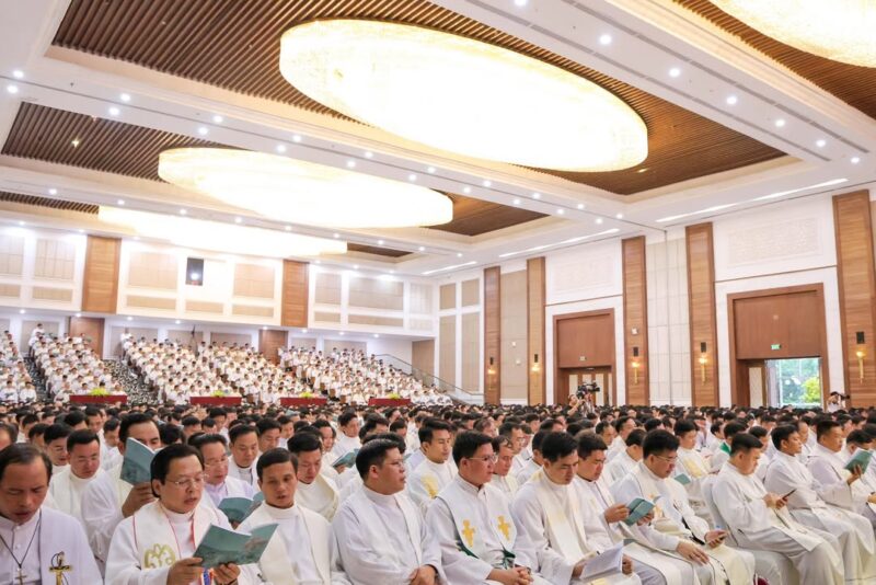 fb-732768673513037_1098223462434537