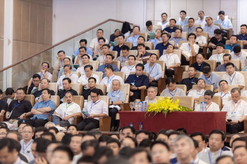 fb-732768673513037_1098223462434537