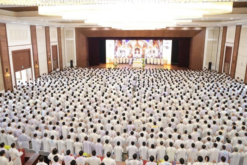 fb-732768673513037_1098986619024888