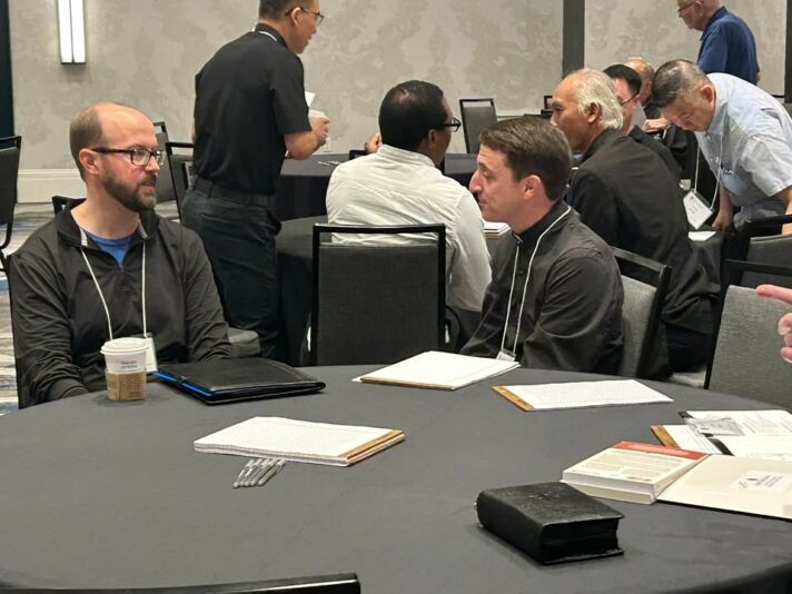 fb-102184176501775_1179522300888921