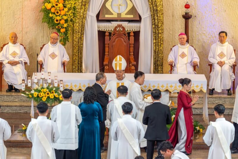 fb-585442494803518_1196300335867847