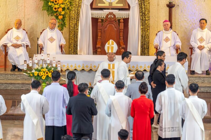 fb-585442494803518_1196300335867847