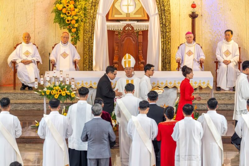 fb-585442494803518_1196300335867847