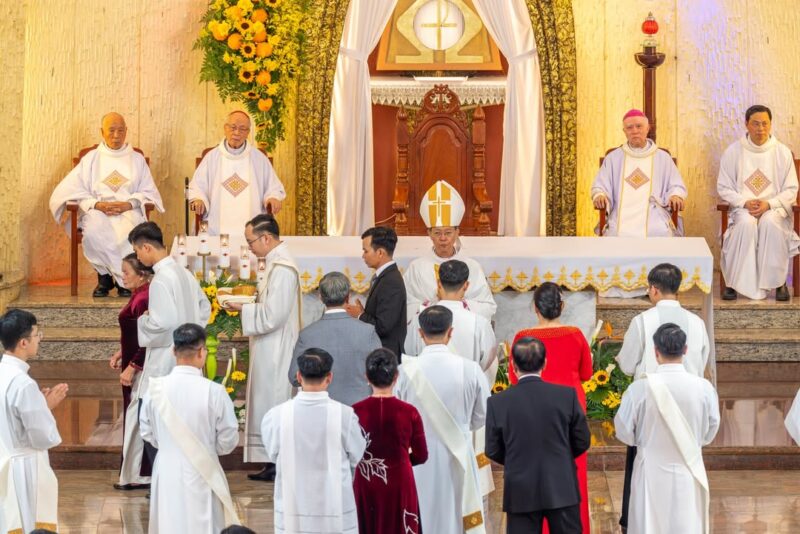 fb-585442494803518_1196300335867847