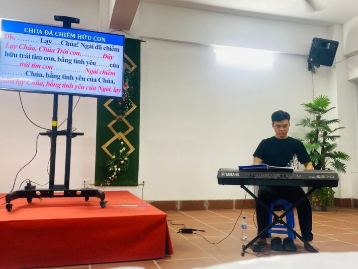 fb-732768673513037_1099294788994071