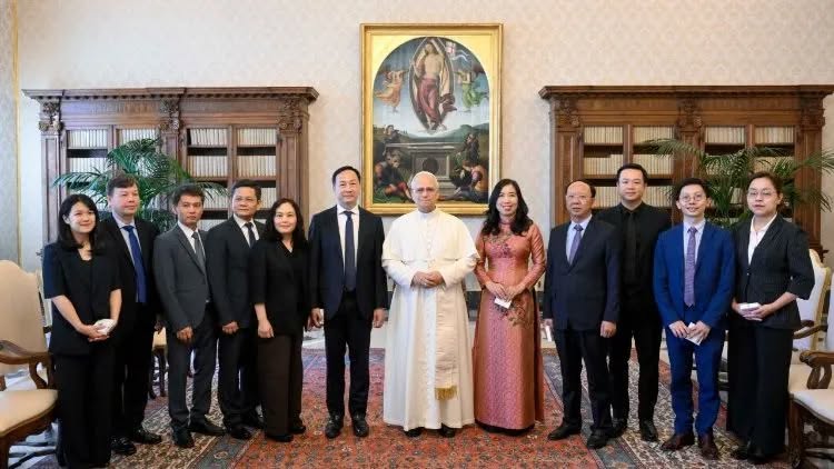 fb-732768673513037_1100532998870250