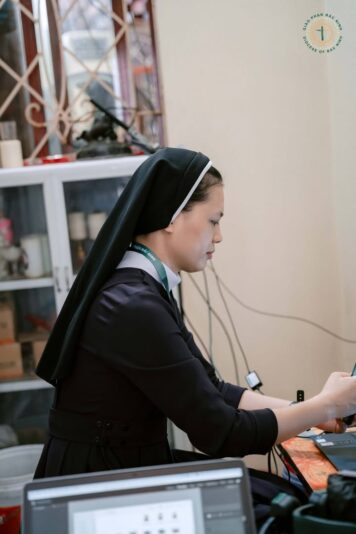 fb-732768673513037_1100518445538372