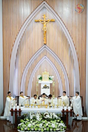 fb-585442494803518_1197911379040076