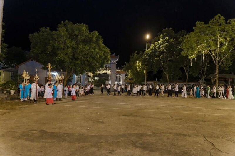 fb-732768673513037_1101303445459872