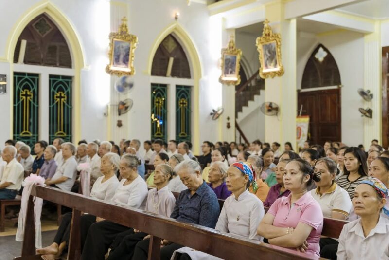 fb-732768673513037_1101303445459872