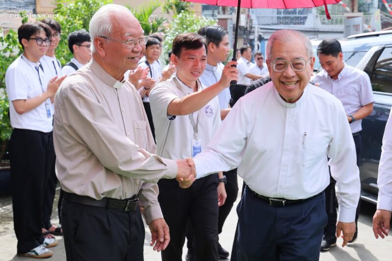 fb-1407235966182611_1099897338954301