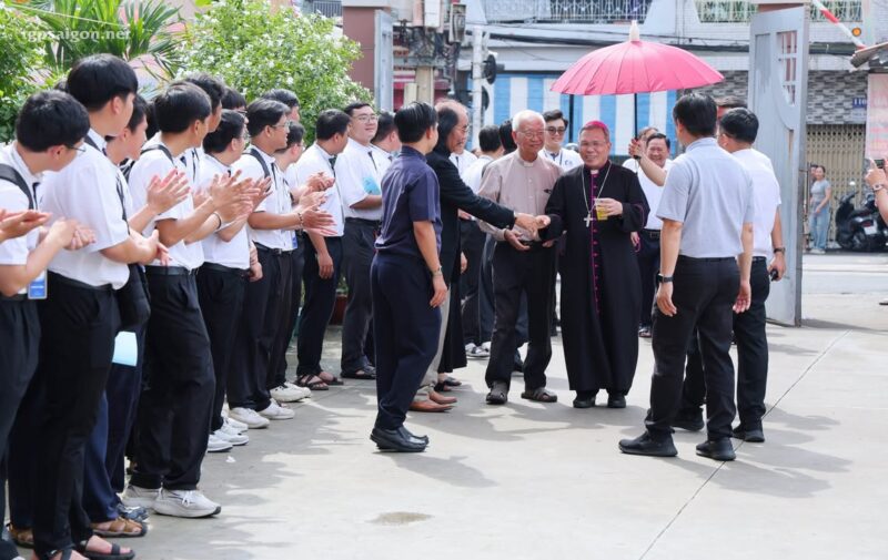 fb-1407235966182611_1099897338954301