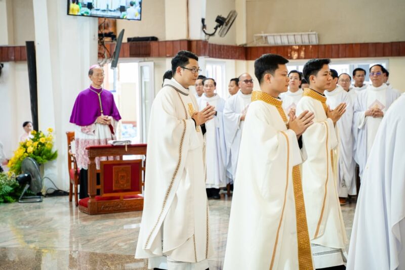 fb-585442494803518_1199227342241813