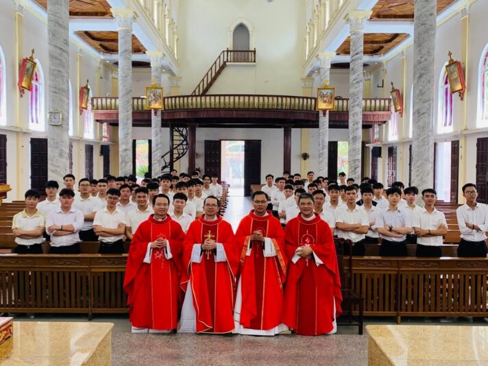 fb-285328895298373_793552250080359