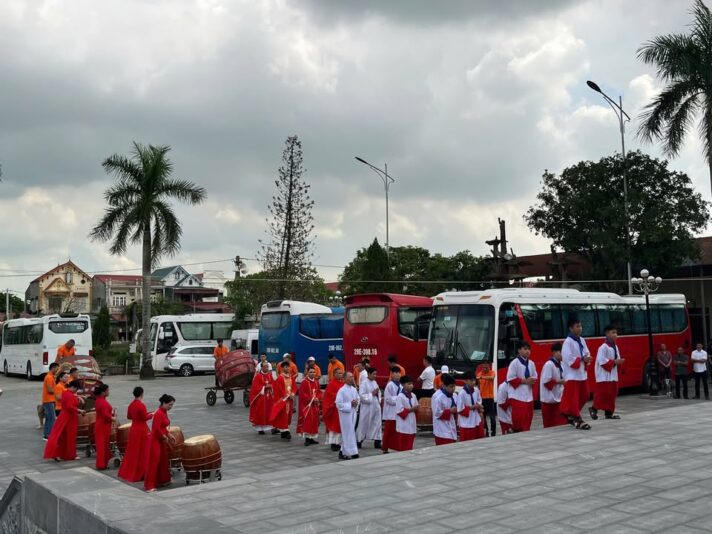 fb-732768673513037_1101952512061632