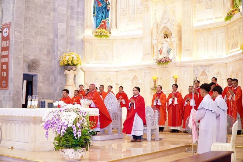 fb-285328895298373_794011906701060