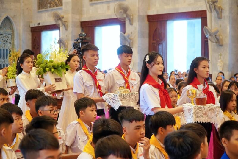 fb-285328895298373_794011906701060