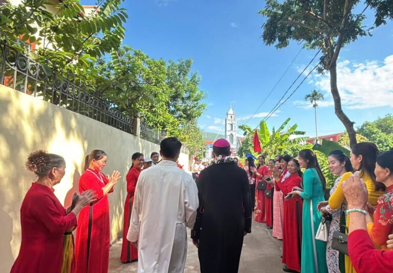 fb-732768673513037_1104475031809380