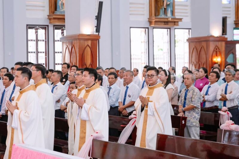 fb-585442494803518_1202169861947561