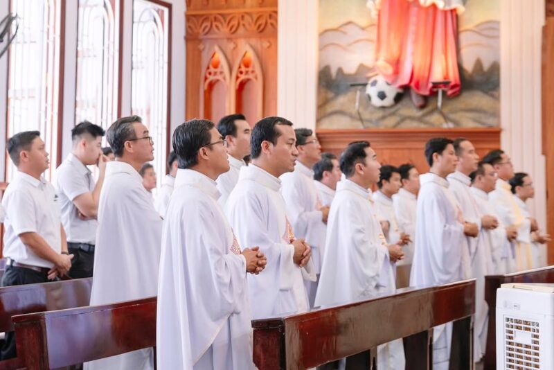 fb-585442494803518_1202169861947561