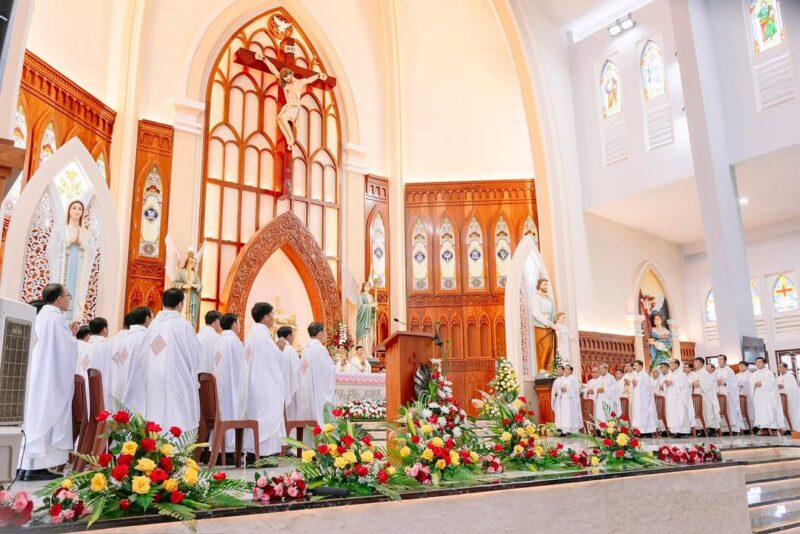 fb-585442494803518_1202169861947561