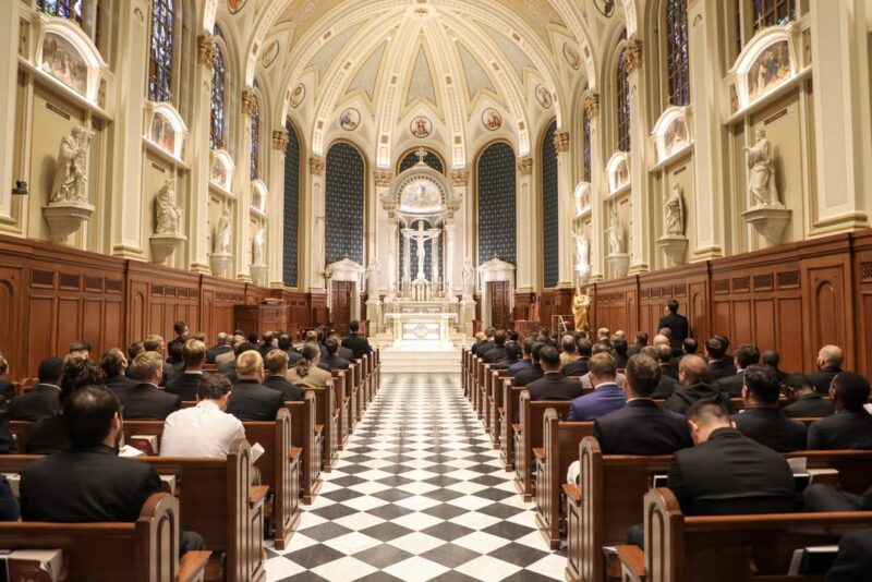 fb-102184176501775_1185539593620525