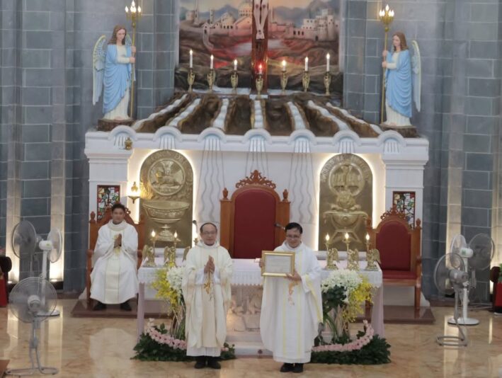 fb-267086443957481_1093506669658705