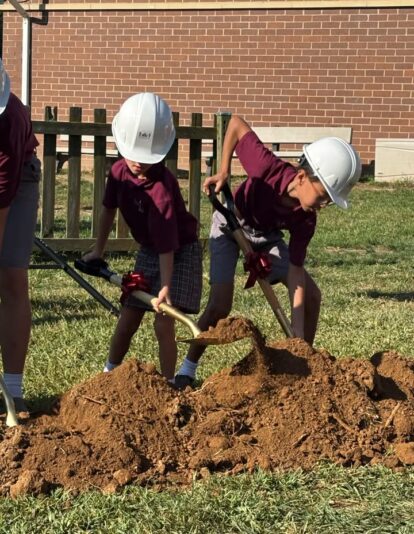 fb-107704176960_1190260223136121