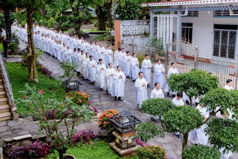 fb-585442494803518_1203710358460178