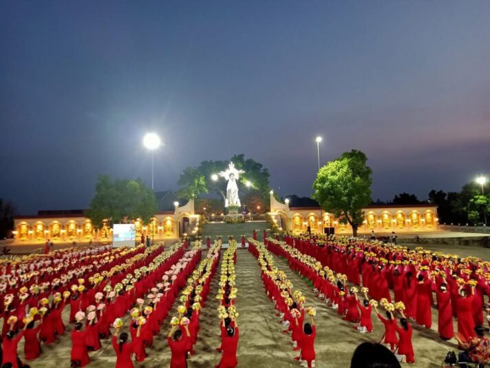 fb-732768673513037_1106106921646191