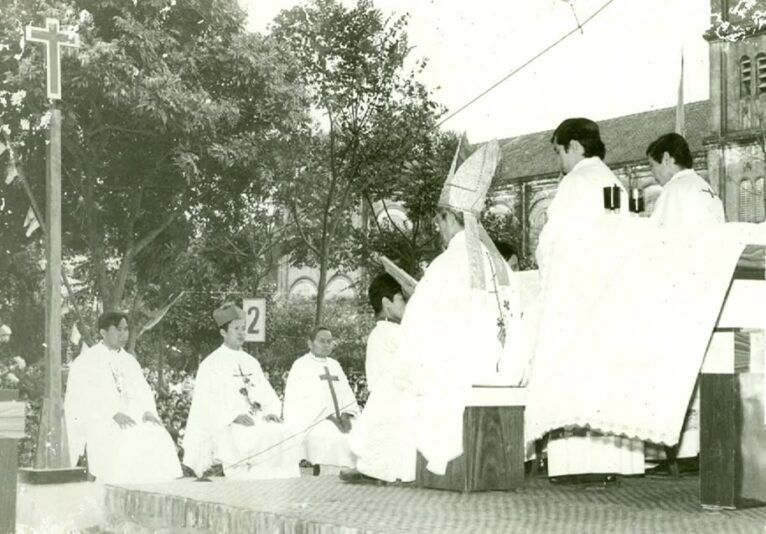 fb-732768673513037_1107875364802680