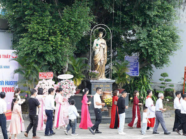 fb-267086443957481_1095921666083872