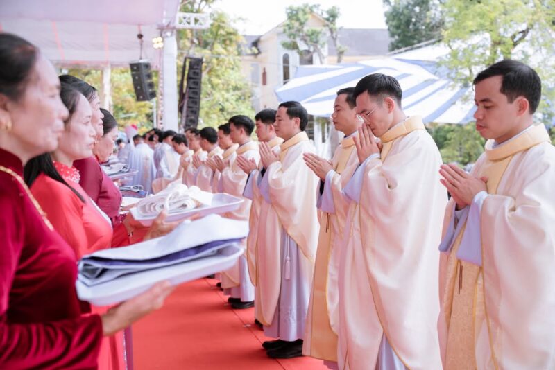 fb-285328895298373_800665986035652