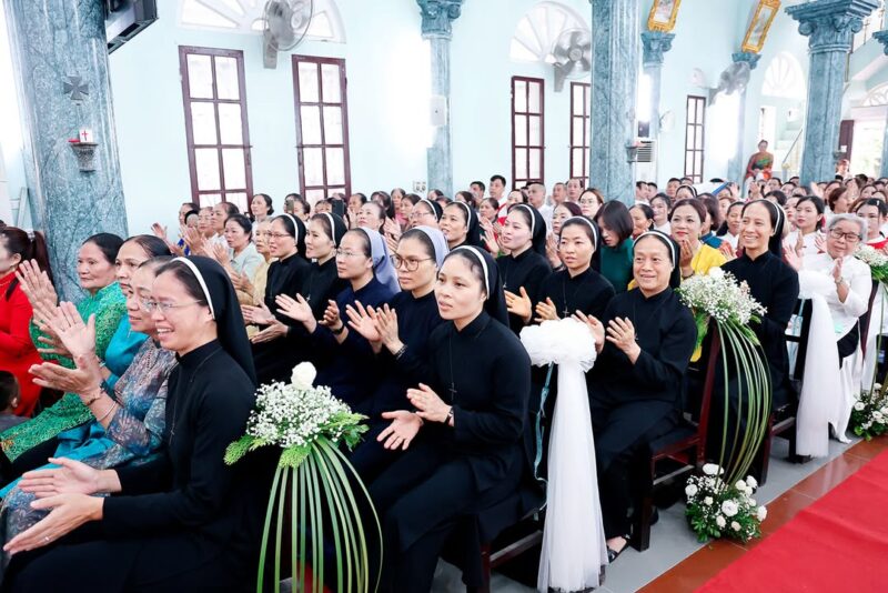 fb-1578851229095483_1198782352293004