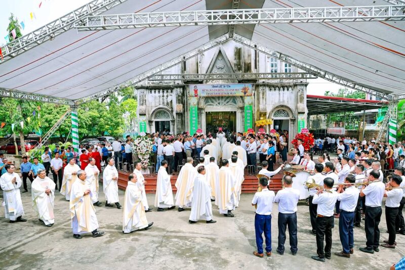 fb-1578851229095483_1198782352293004