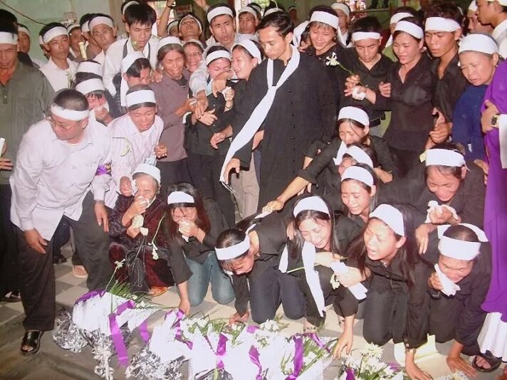 fb-732768673513037_1109031984687018