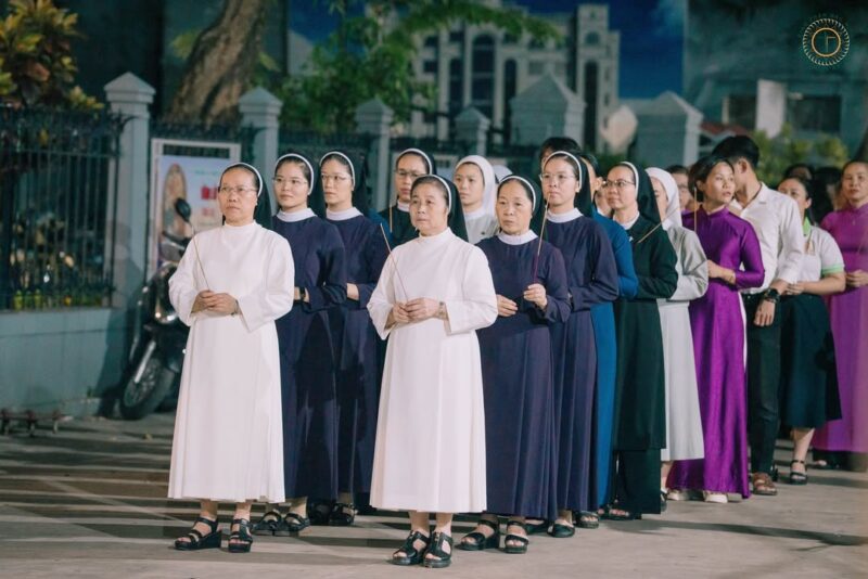 fb-732768673513037_1109527587970791