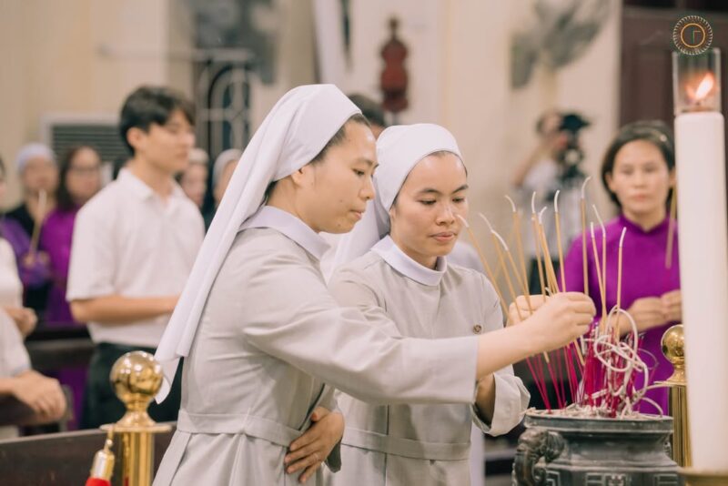 fb-732768673513037_1109527587970791