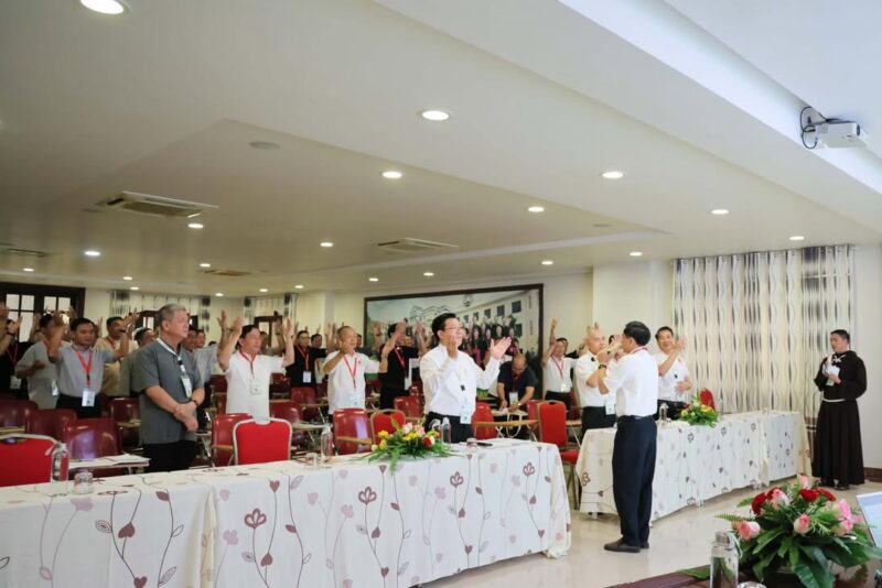 fb-1578851229095483_1199582582212981