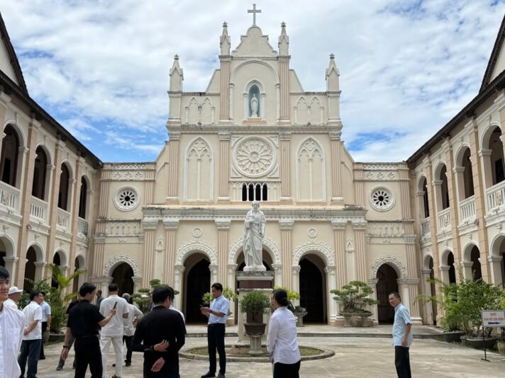 fb-732768673513037_1109226771334206