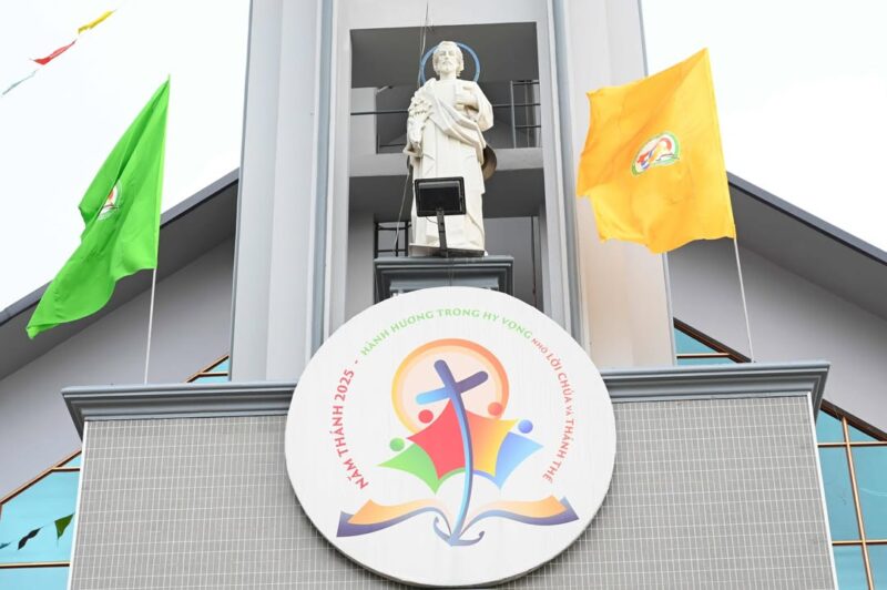 fb-585442494803518_1208844921280055