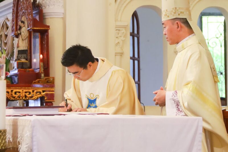 fb-1578851229095483_1201290032042236