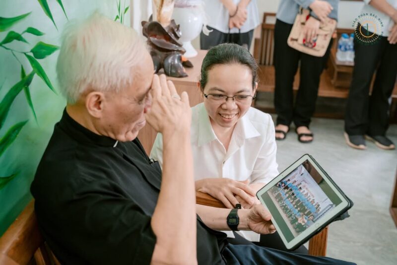 fb-732768673513037_1110908461166037