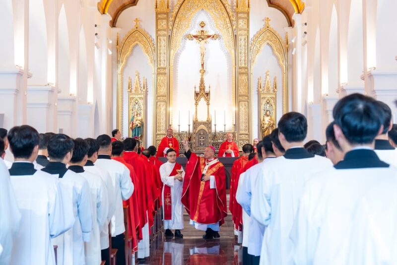 fb-1578851229095483_1202418141929425