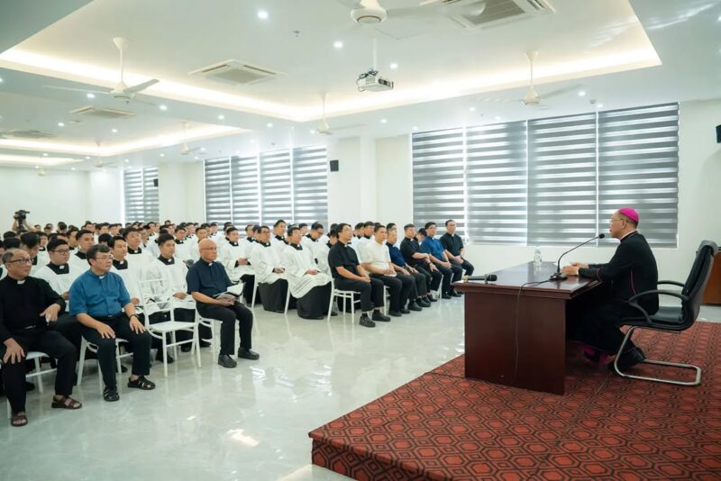 fb-732768673513037_1112328661024017