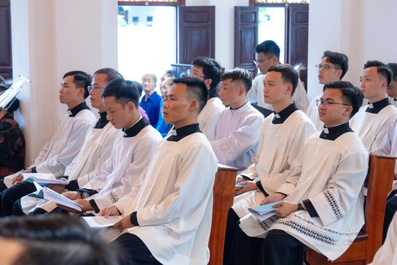 fb-732768673513037_1112328661024017