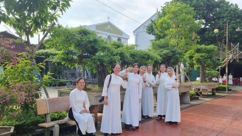 fb-732768673513037_1112639280992955