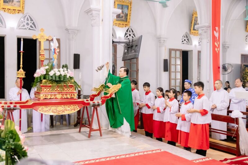 fb-1578851229095483_1203302501840989