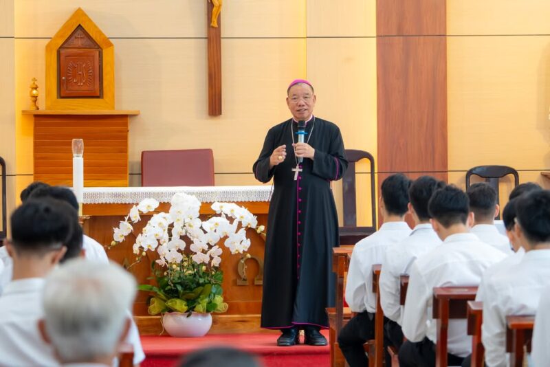 fb-1578851229095483_1203258371845402